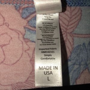 LuLaRoe Tops - LuLaRoe Classic tee LuLaRoe Tops - LuLaRoe Classic tee